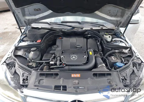 2013 Mercedes-Benz C 250 Sport from USA, damaged, VIN WDDGF4HB8DR245873